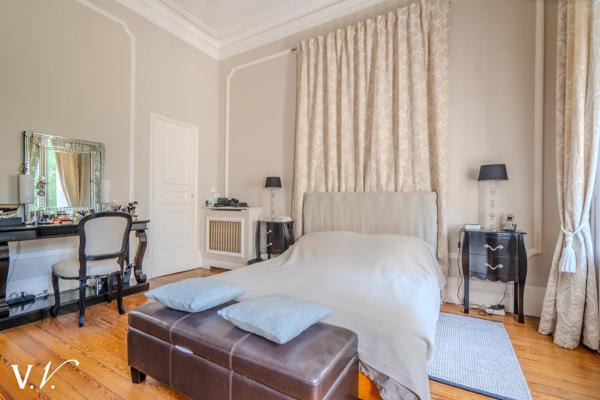 BASTIDE BORDEAUX - MAGNIFIQUE HOTEL PARTICULIER
