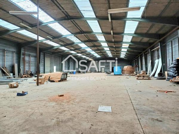 Bâtiments de type Industriels de près de 3000m² à DOL DE BRETAGNE...Affaire à Saisir !