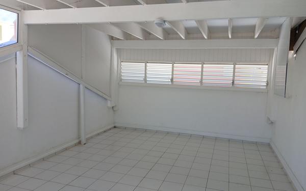 Appartement à vendre    2 pièces • 42,36 m2 Le Gosier