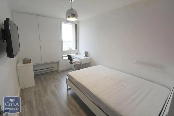Appartement à louer 1 pièce 9.25m² Élancourt (78990)