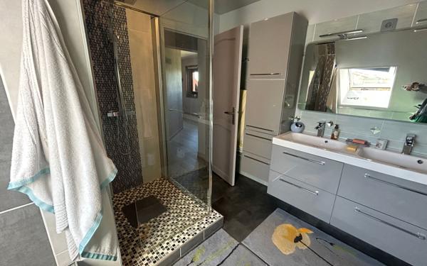 Maison à vendre    5 pièces •  Bussière-Galant