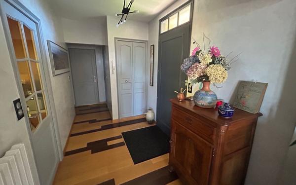 Maison à vendre    5 pièces •  Bussière-Galant