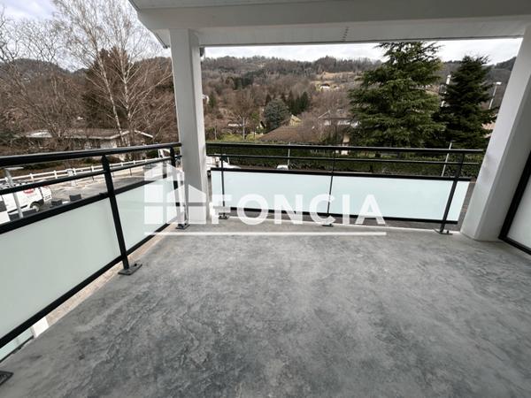 Location Appartement 2 pièces 42 m² - LIEU DIT LA CURZEILLE Cluses 74300