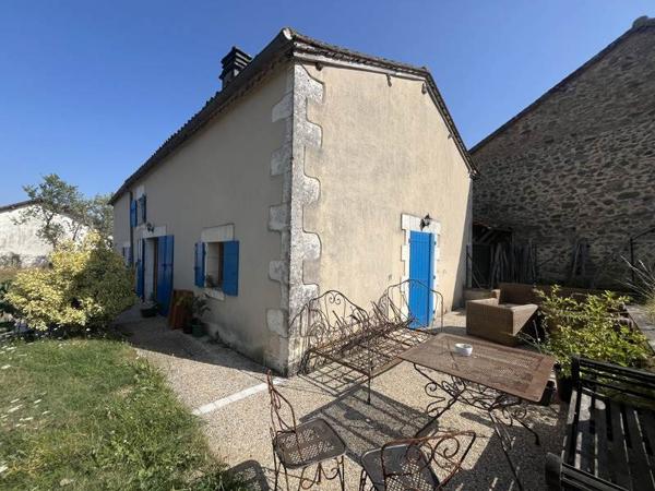 Maison à vendre |  Nontron |  7 pièces | 142 m²