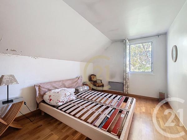 Maison à vendre  8 pièces - 125,39 m2 MAROLLES EN BRIE - 94