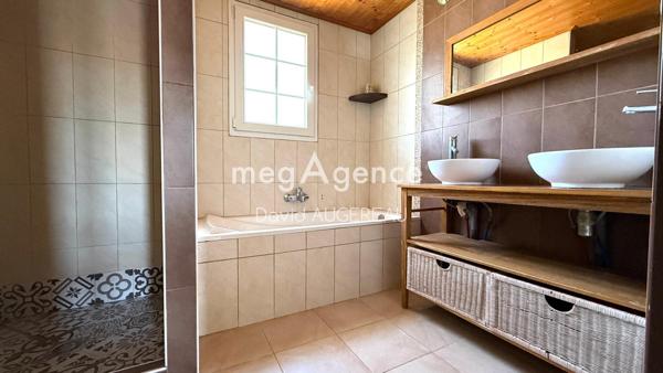 Maison à L' ILE-D'YEU, 85350 - 4 pièces 90m²
