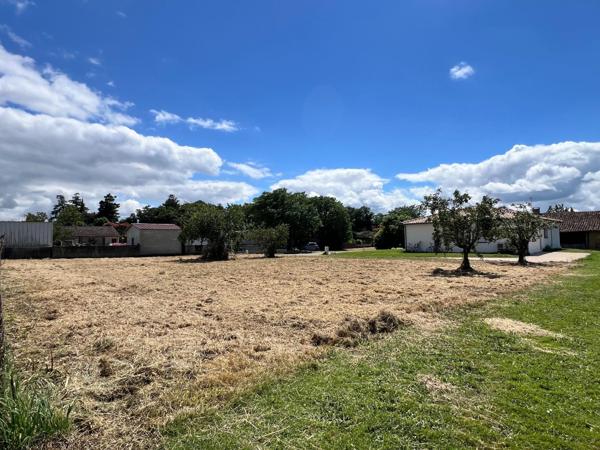 Agréable terrain au centre de Montech