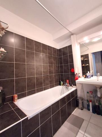 Septèmes-les-Vallons (13240) Appartement Type 3 plein sud avec terrasse .