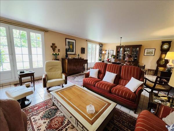 Maison à vendre |  Vauréal |  7 pièces | 190 m²