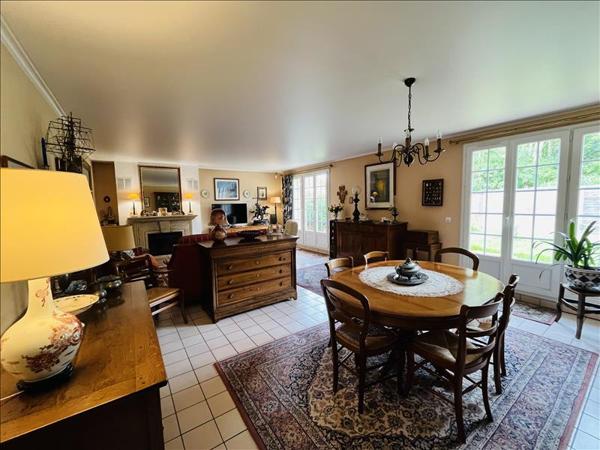 Maison à vendre |  Vauréal |  7 pièces | 190 m²