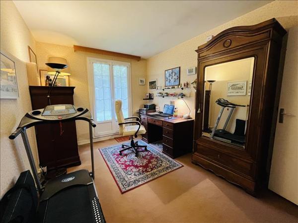 Maison à vendre |  Vauréal |  7 pièces | 190 m²