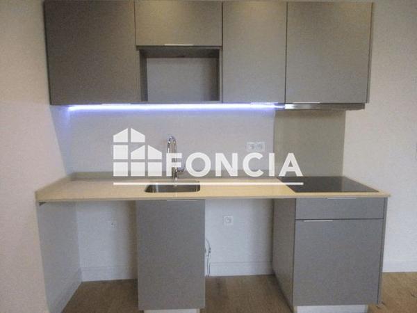 Location Appartement 2 pièces 47.8 m² - 12 PLACE GRAMONT Pau 64000