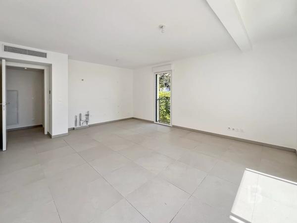 La Turbie 2 Pièces Avant Dernier Etage avec Vue Mer Panoramique 180° et Terrasse