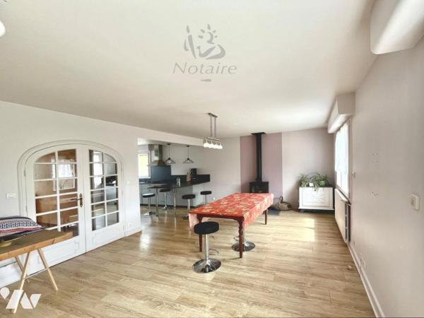 Maison familiale de 132 m² avec jardin clos, à proximité du centre de Plouescat