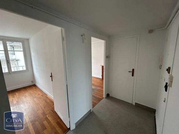 Appartement à louer 2 pièces 41m² Tours (37000)