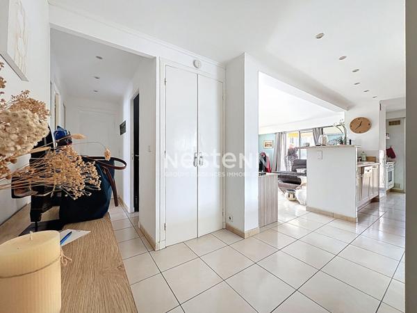 Golfe-Juan - 3P - 76m² - Proche mer - Parking - Cave - 2 terrasses - Sud - Centre ville - Calme