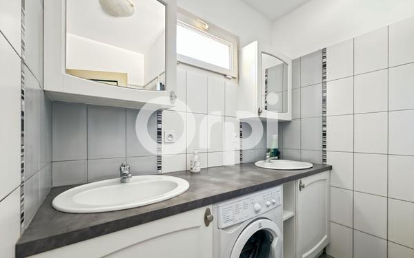 Maison à vendre    5 pièces •  Saint-Alban-Auriolles