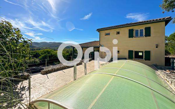 Maison à vendre    5 pièces •  Saint-Alban-Auriolles