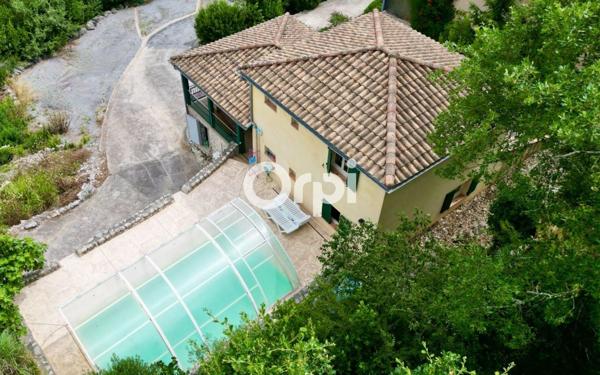 Maison à vendre    5 pièces •  Saint-Alban-Auriolles