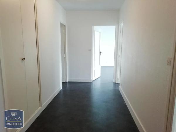Appartement à louer 4 pièces 88.3m²