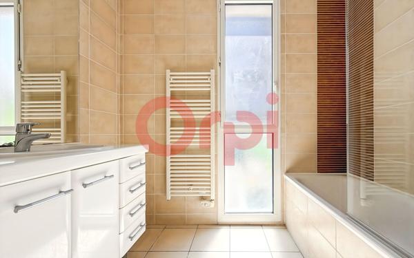 Appartement à vendre    3 pièces • 64 m2 Lyon 3