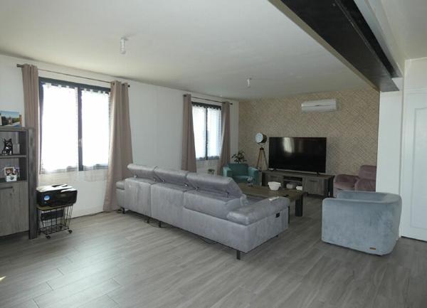 Maison à vendre    5 pièces •  Fressines