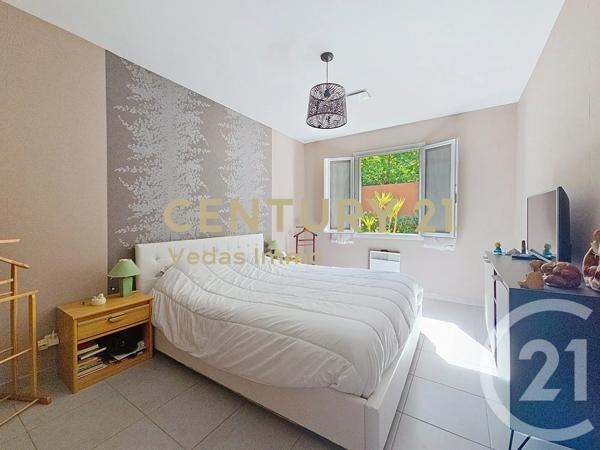 Maison à vendre  5 pièces - 100,95 m 2   GIGEAN  - 34