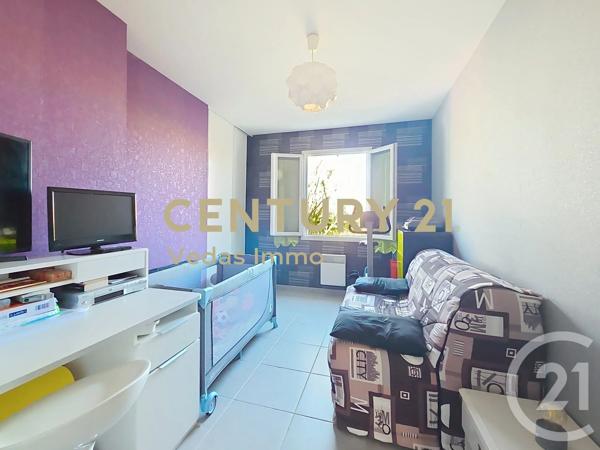 Maison à vendre  5 pièces - 100,95 m 2   GIGEAN  - 34