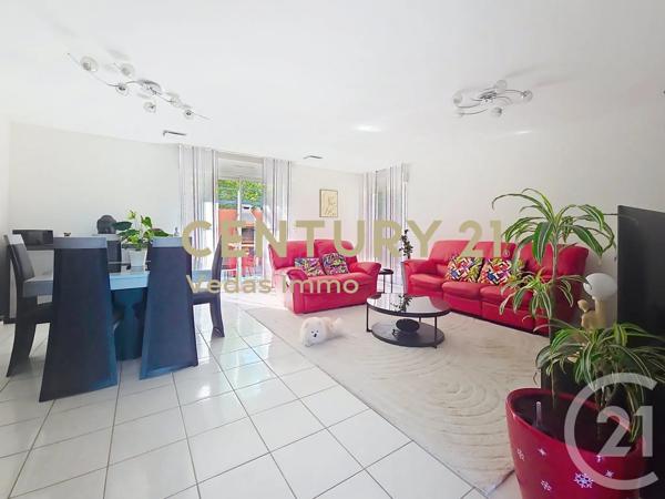 Maison à vendre  5 pièces - 100,95 m 2   GIGEAN  - 34