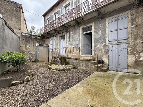 Appartement F2 à vendre  2 pièces - 70 m 2   ST POURCAIN SUR SIOULE  - 03