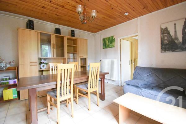 Appartement F2 à vendre  2 pièces - 70 m 2   ST POURCAIN SUR SIOULE  - 03