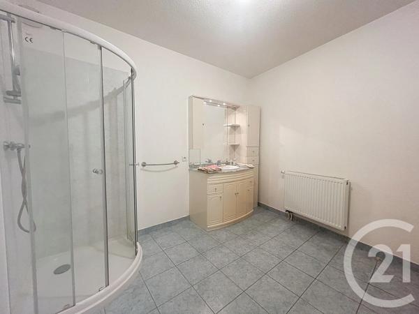 Appartement F2 à vendre  2 pièces - 70 m 2   ST POURCAIN SUR SIOULE  - 03