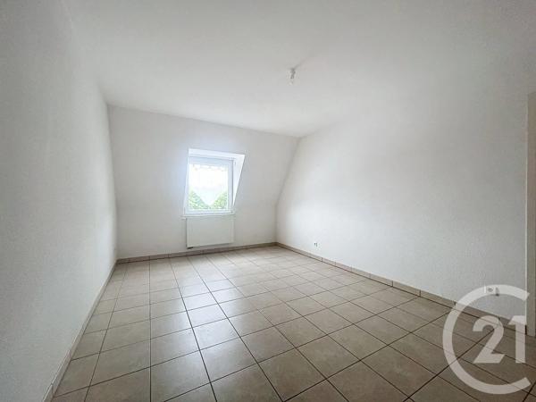 Appartement F2 à vendre  2 pièces - 70 m 2   ST POURCAIN SUR SIOULE  - 03