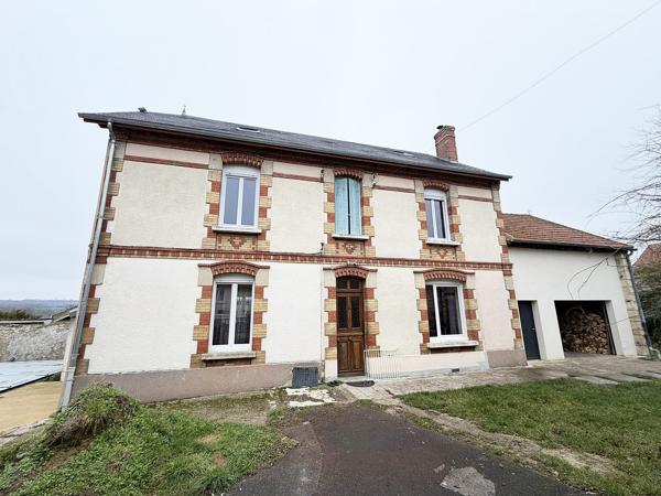 Belle maison située à 2 mn de la Gare Magneux-Courlandon