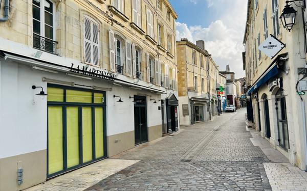 Appartement à vendre    3 pièces • 61 m2 Saint-Martin-de-Ré