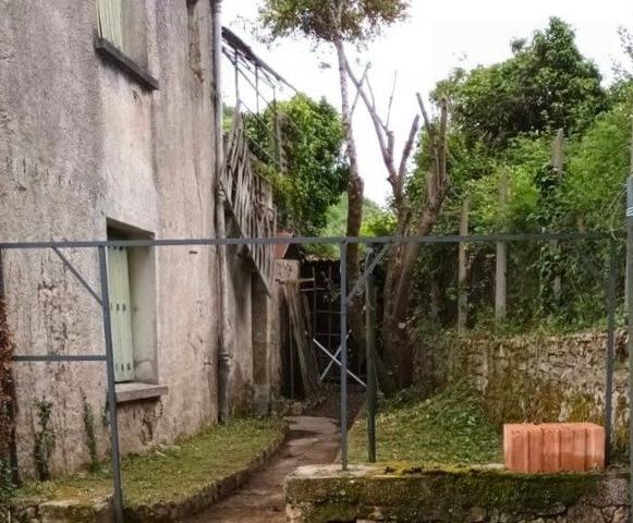 Maison en pierre à rénover