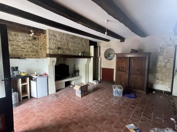 Maison en pierre à rénover