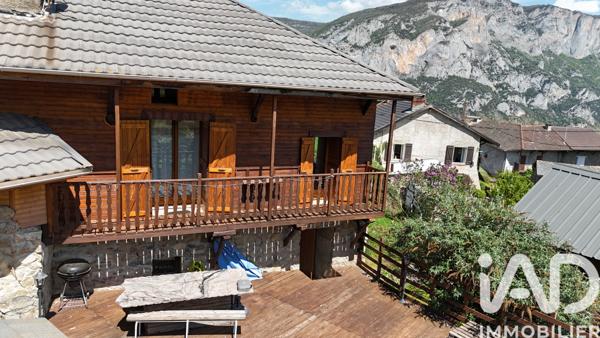 Maison à vendre 6 pièces 122 m² Larnat