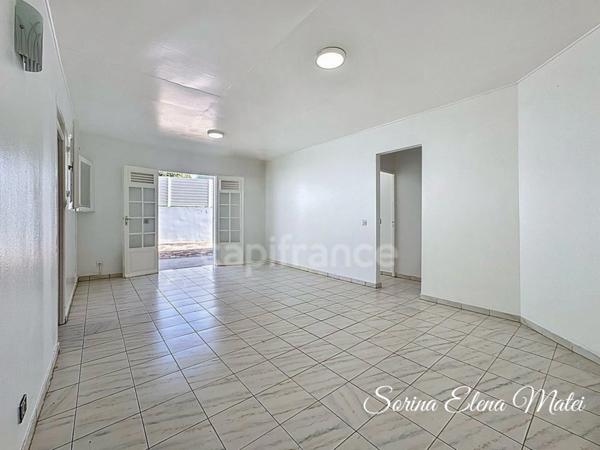 Maison à vendre 7 pièces (971)