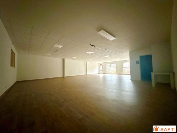 Local Professionnel, santé ou bureaux de 470m2