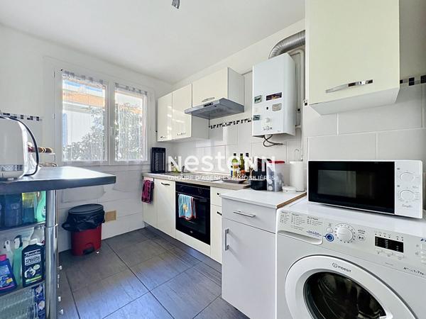 Golfe Juan - 2P - 48 m2 - Proche mer - Cave - Meublé - Traversant