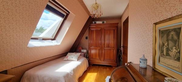 Maison à vendre    8 pièces • 261 m2 Bizanos