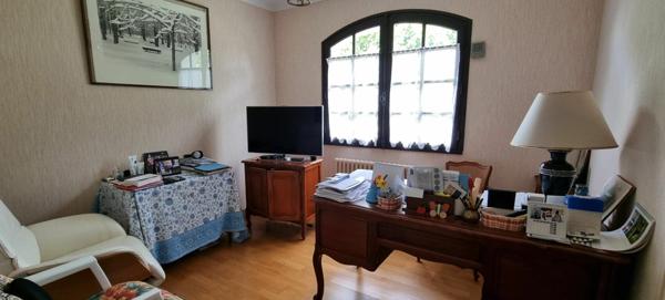 Maison à vendre    8 pièces • 261 m2 Bizanos