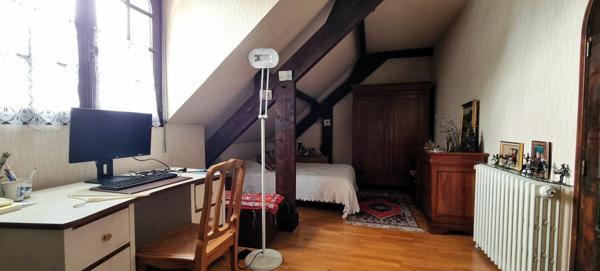 Maison à vendre    8 pièces • 261 m2 Bizanos