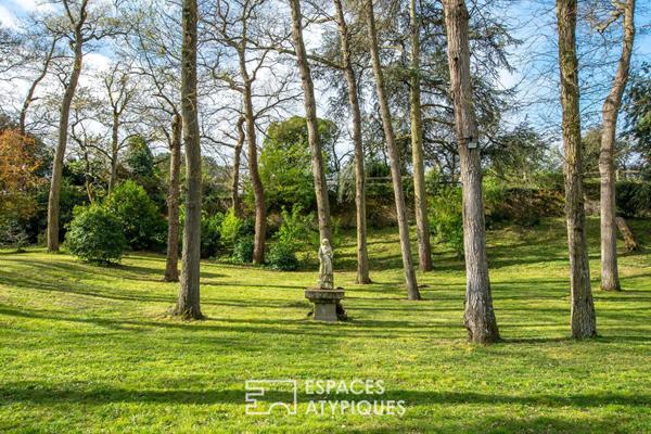 Maison de maître d’exception du XIXe siècle dans un écrin de verdure préservé