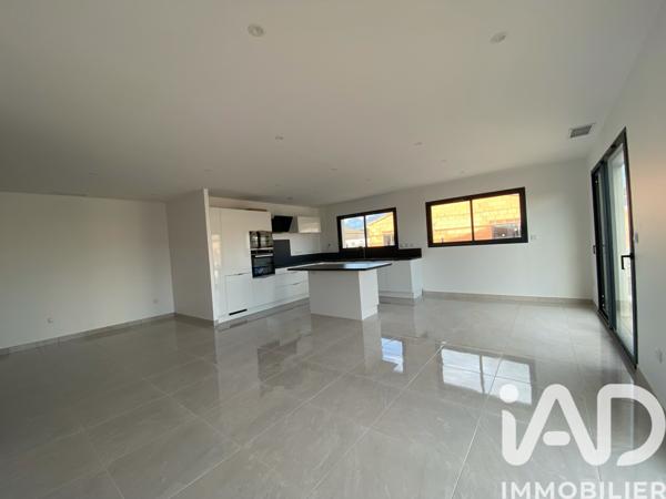 Maison à vendre 4 pièces 121 m² Sallèles-d'Aude