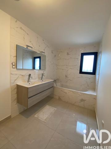 Maison à vendre 4 pièces 121 m² Sallèles-d'Aude