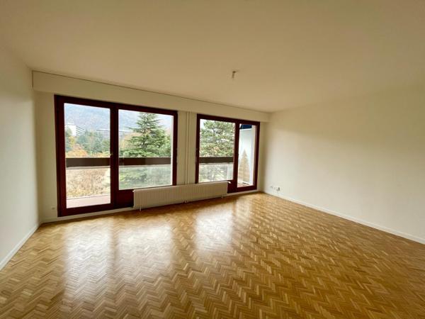 Appartement T3 à ST EGREVE