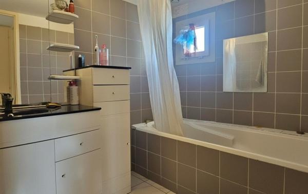 Vente Appartement P4 Quartier gare - 2 chambres + ch mez Les sables-d'olonne   