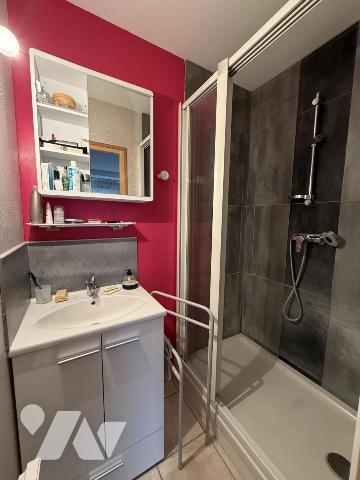 Pavillon individuel de 2009 - Chambre avec sdb au rdc.